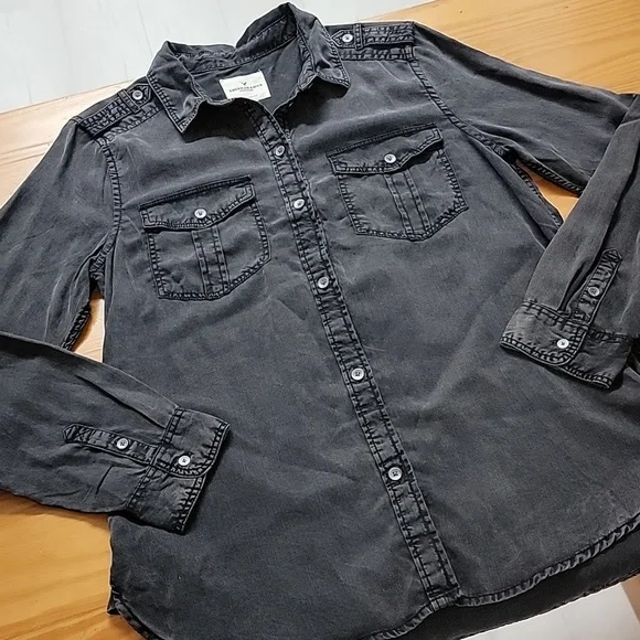 American Eagle Outfitters Black Button Down Shirt - Picture 1 of 9